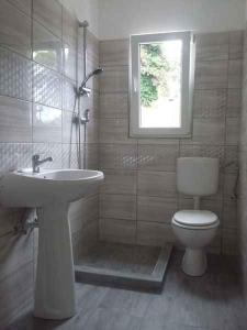 Holiday home in Balatongyörök 42286