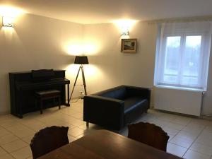 Maisons de vacances Gite Velle-sur-Moselle, 3 pieces, 5 personnes - FR-1-584-178 : photos des chambres