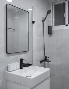 Phòng Đôi Loại Sang (Deluxe Double Room)