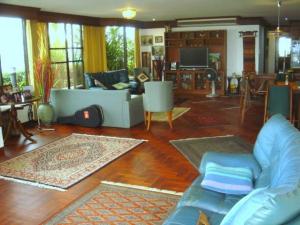 Stunning 24th Fl Terrace Penthouse!