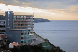 BLUE MUDANYA HOTEL - 班德尔马