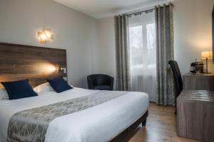 Hotels Logis Hotel Le Petit Casset : Chambre Double Confort avec Baignoire  - Non remboursable