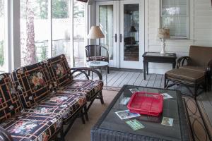 Azure Forest Pool House