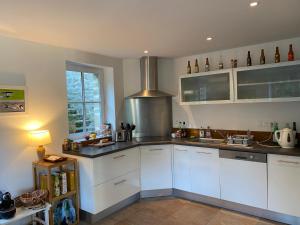 REF 001 - Belle maison avec jardin pour six personnes KERNERS ARZON