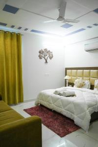 Lime Tree Service Apartment - Near Artemis Hospital ,Gurgaon