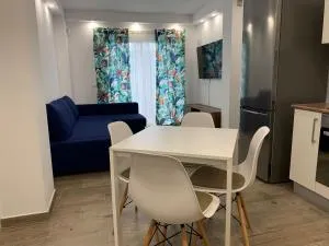 La Brisa del Mar - Piscina y Terraza - Los Guirres