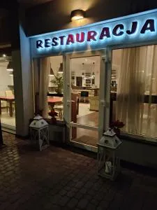 Pensjonat Plażowy Boss z Restauracją 50 metrów od Morza - 济夫努夫