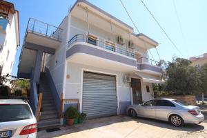 Vila Agushi