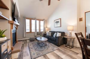 Comfortable Zephyr Mountain Lodge Condo with Spectacular View of the Continental Divide condo