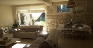 Maisons de vacances Le petit mas en provence avec piscine 5pers maxi : photos des chambres