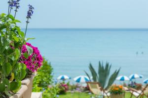 Waves Apartments Melody Glyfada