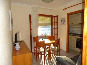 Apartamento vista al mar y puerto