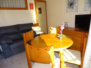 Apartamento vista al mar y puerto