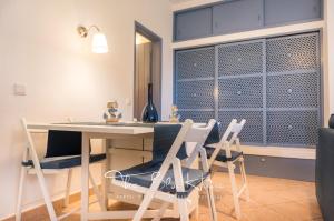 The Blue House, Pedras Del Rei, Tavira