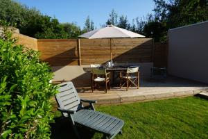 Maisons de vacances Maison Spacieuse T5, wifi, jardin, proche plage. : Maison 4 Chambres