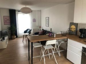 Appartements Le Spot, appartement spacieux a 30m de la mer 45m2 : photos des chambres