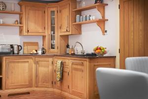 Bridge House Apartment. Luxury and cosy self contained apartment.