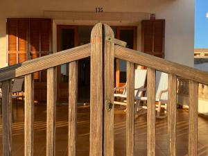 "Es Vell Marí" Casa en primera línea con vistas al mar, parking privado y WiFi