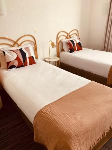 Hotels Hotel Le Britannic - centre gare- : photos des chambres