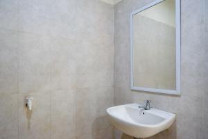 Urbanview Hotel Syariah Casa Azmya Yogyakarta by RedDoorz