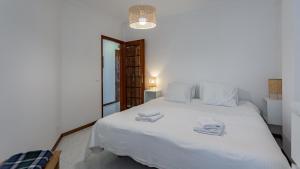 Bright 1BDR Apartment WBalcony by LovelyStay