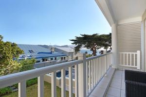 Penguin Haven . Luxury 2 bedroom, Boulders Beach.