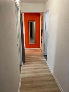 Appartements Appartement ORANGE : photos des chambres