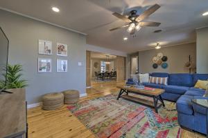 Howdy Haus Pool and Hot Tub and Outdoor Space