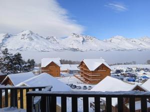 Appartements Appartement 4 a 6 personnes - Station La Joue du Loup - Chalet d'Aurouze, 150m des remontees : photos des chambres