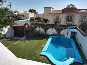 HERMOSA CASA EN CUERNAVACA: JARDÍN DEL LAGO