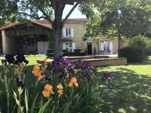 Maisons de vacances Agreable bastide provencale avec piscine : photos des chambres