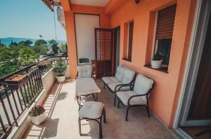 Portonovi Sea View 3-Bedroom Apartment