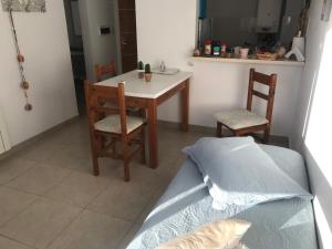 Dto nuevo barrio Universitario con wifi y cochera-Check in express