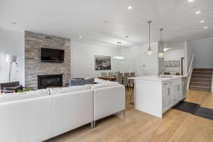 Kensington Calgary House 3BR 20 Min to Downtown