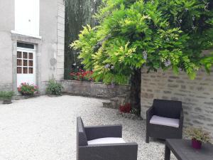 Maisons de vacances Garden View Holiday Home in Bligny Sur Ouche with Terrace : photos des chambres