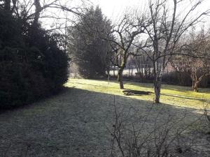 Maisons de vacances Garden View Holiday Home in Bligny Sur Ouche with Terrace : photos des chambres