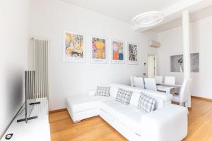 Elena House Apartments