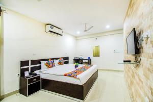 FabHotel Pride Inn - Nr TCS Deccan Park, Hitech City