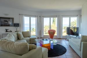 Villas Villa d'exception CAONIA - Piscine a debordement - vue mer - Plage a pied : photos des chambres