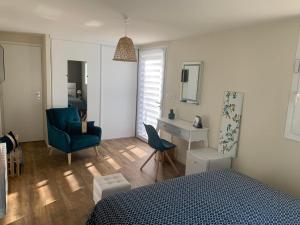 B&B / Chambres d'hotes Domaine de Jarentin - Chambres d'hotes : photos des chambres