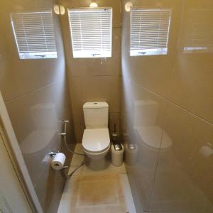 Durban Overport Halaal Accommodation 3V "No Alcohol, Strictly Halaal, No Parties, No Noise, Luxury Apartment, Self Catering "300m from Musjid Al Hilaal"