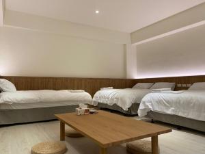 Phòng gia đình với phòng tắm riêng. (Family Room with Private Bathroom)