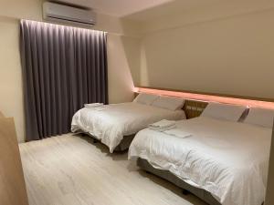 Phòng Bốn Người Có Phòng Tắm Riêng (Quadruple Room with Private Bathroom)