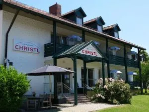 Hotel Garni Christl - Schwarz im Höllthal