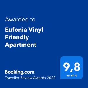 Eufonia Vinyl Friendly Apartment