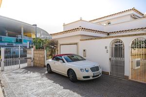 Luxury villa El Duque