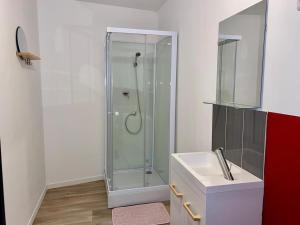 Appartements NG SuiteHome Grande Rue : Chambre Double