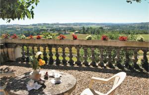 Gorgeous Home In Lavardac With Kitchen