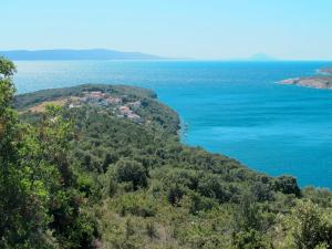 Apartment Violetta-2 by Interhome