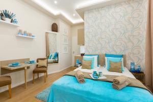 Budapest Holidays Harmony